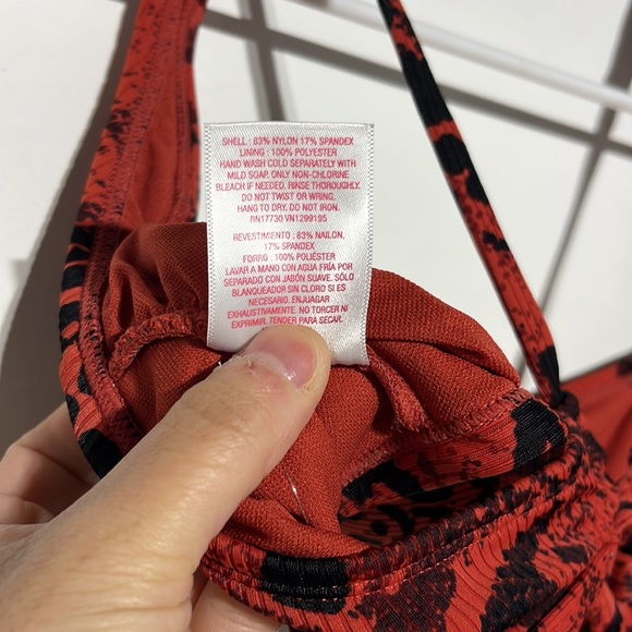 NEW Xhilaration Juniors Red Animal Print Bikini Top Size L (8-10) - Picture 7 of 7